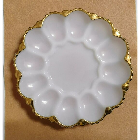 Vintage Anchor Hocking White Milk Glass Deviled Egg Dish Plate Platter Gold Rim - Picture 1 of 7
